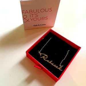 Oak & Luna Mon Petit Name Necklace 10K Solid Gold - Rebecca